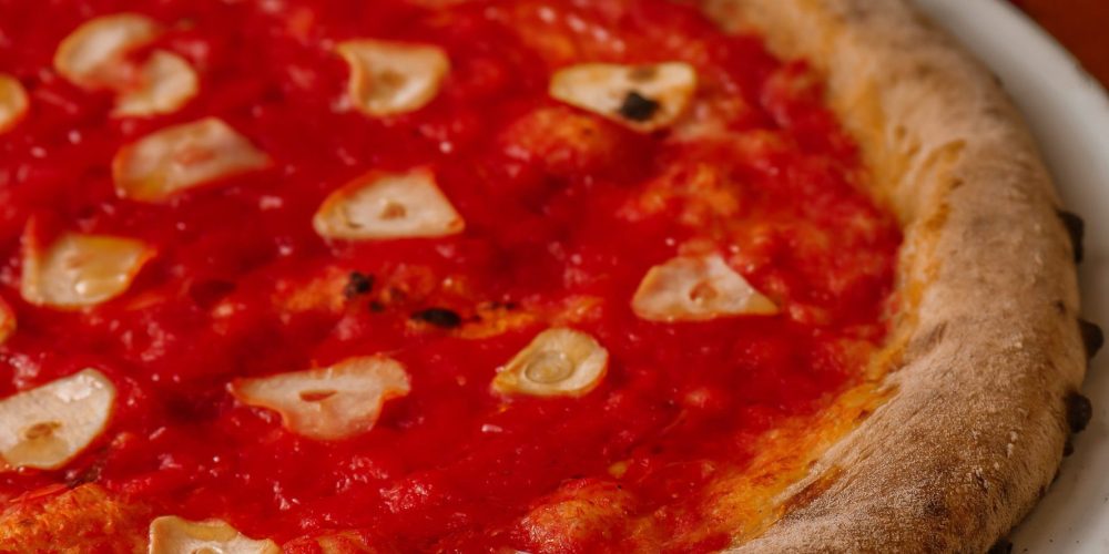 Mr Lenha_Pizza Marinara_Pomodoro pelati, alho fatiado, orégano e azeite_Oseias Barbosa